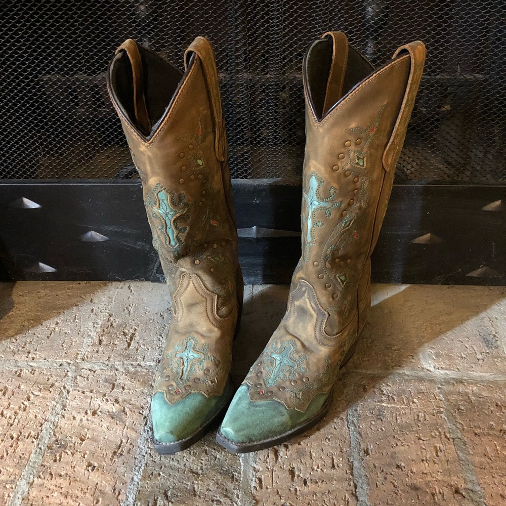 Laredo cowboy western boots so W 6 like new!